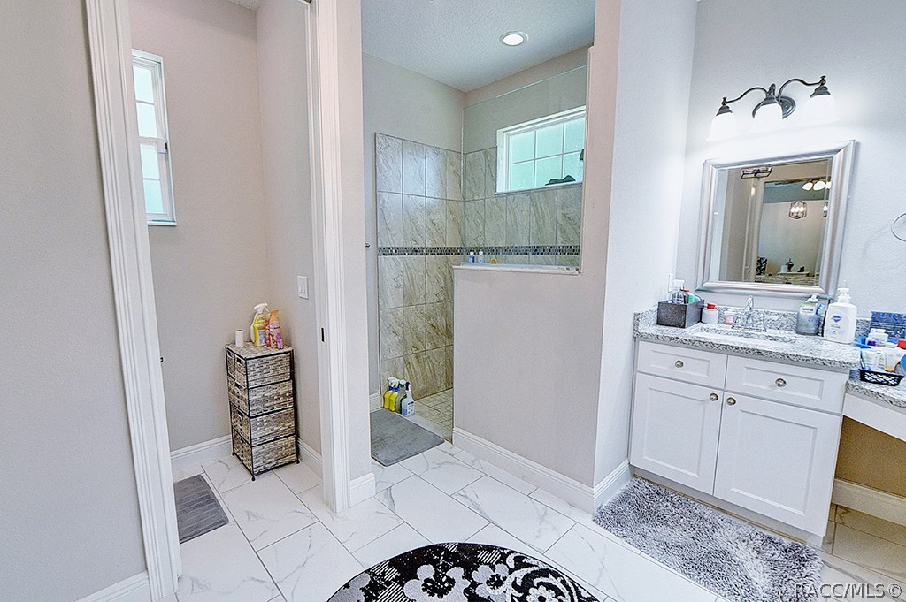 10584 Southwest 53rd Circle Ocala, FL 34471 - Photo 22 of 38