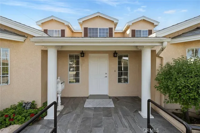 $1,099,000 | 5011 Gundry Avenue, Long Beach, CA 90807