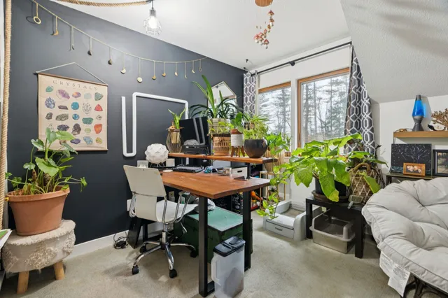 $249,000 | 86 Woodhaven Drive, Hartford, VT 05001