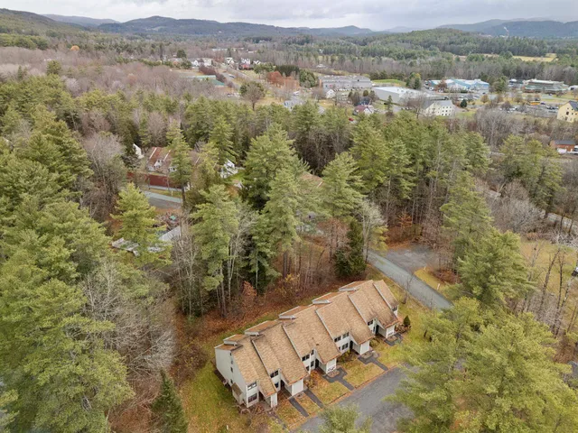 $249,000 | 86 Woodhaven Drive, Hartford, VT 05001