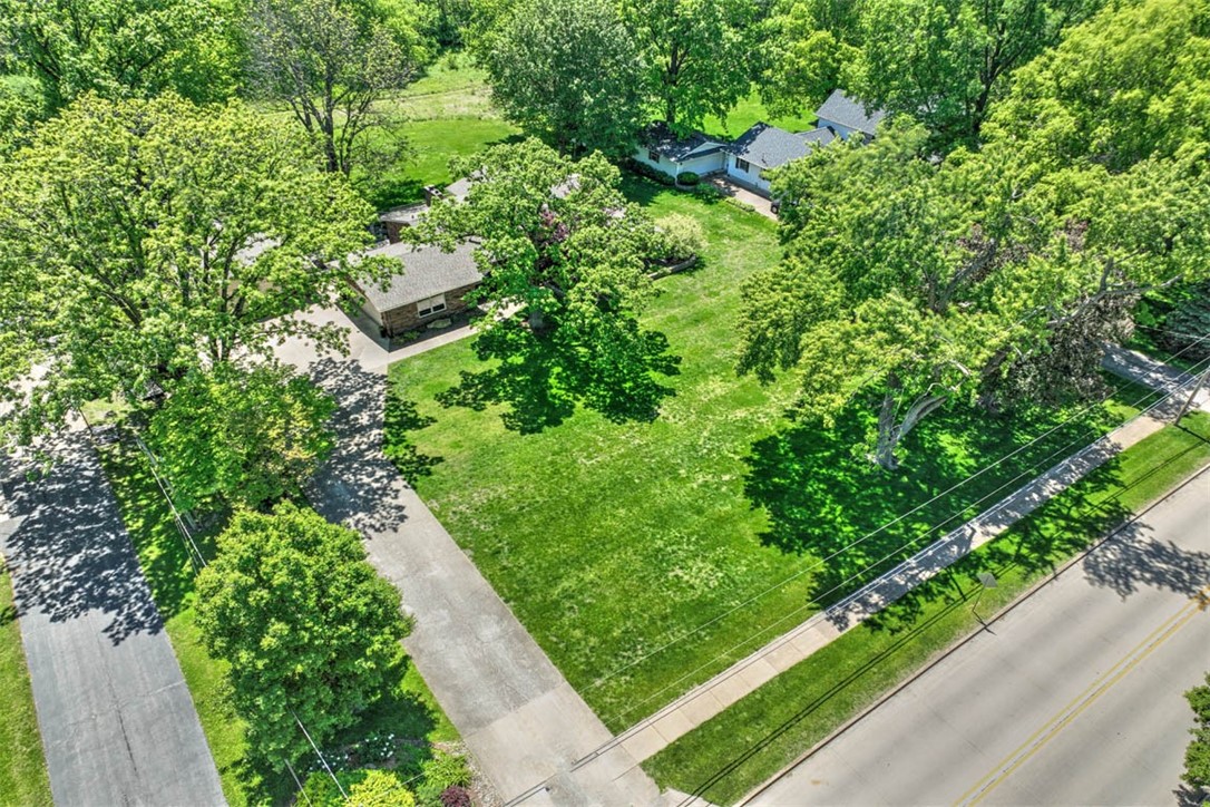 635 West Hickory Point Road Forsyth, IL 62535 - Photo 2 of 40
