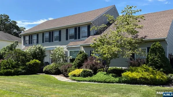 $1,089,000 | 6 Brentwood Court, Wayne, NJ 07470