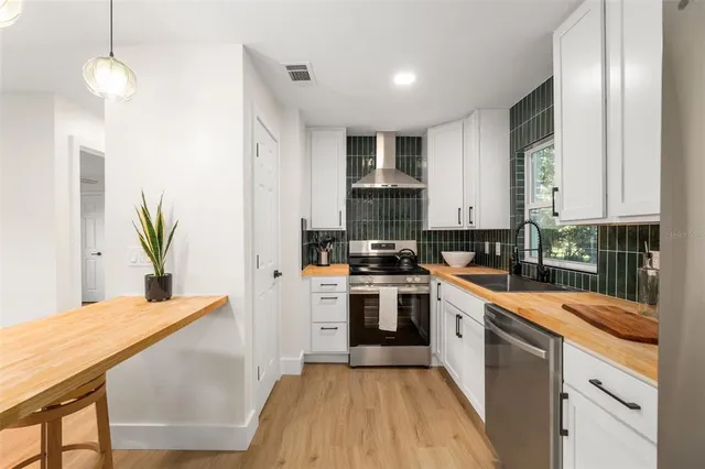 $330,000 | 5630 Northwest 27th Terrace, Gainesville, FL 32653