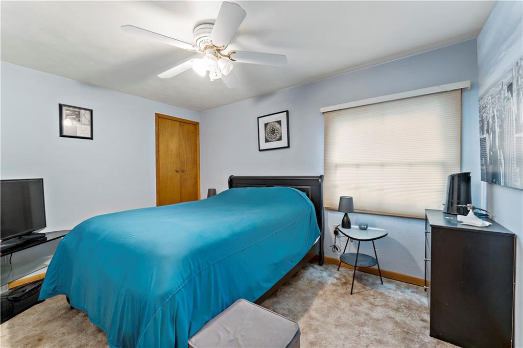 987 McCoy Road McKees Rocks, PA 15136 - Photo 17 of 31