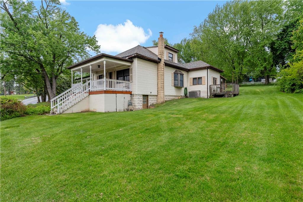 987 McCoy Road McKees Rocks, PA 15136 - Photo 25 of 31