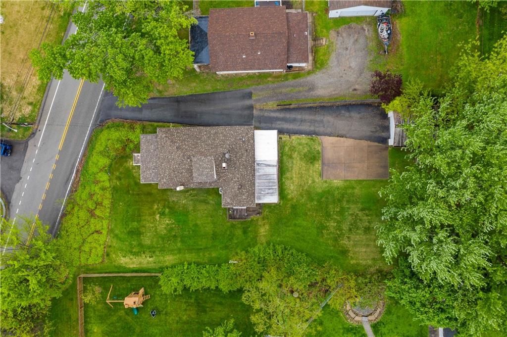 987 McCoy Road McKees Rocks, PA 15136 - Photo 28 of 31