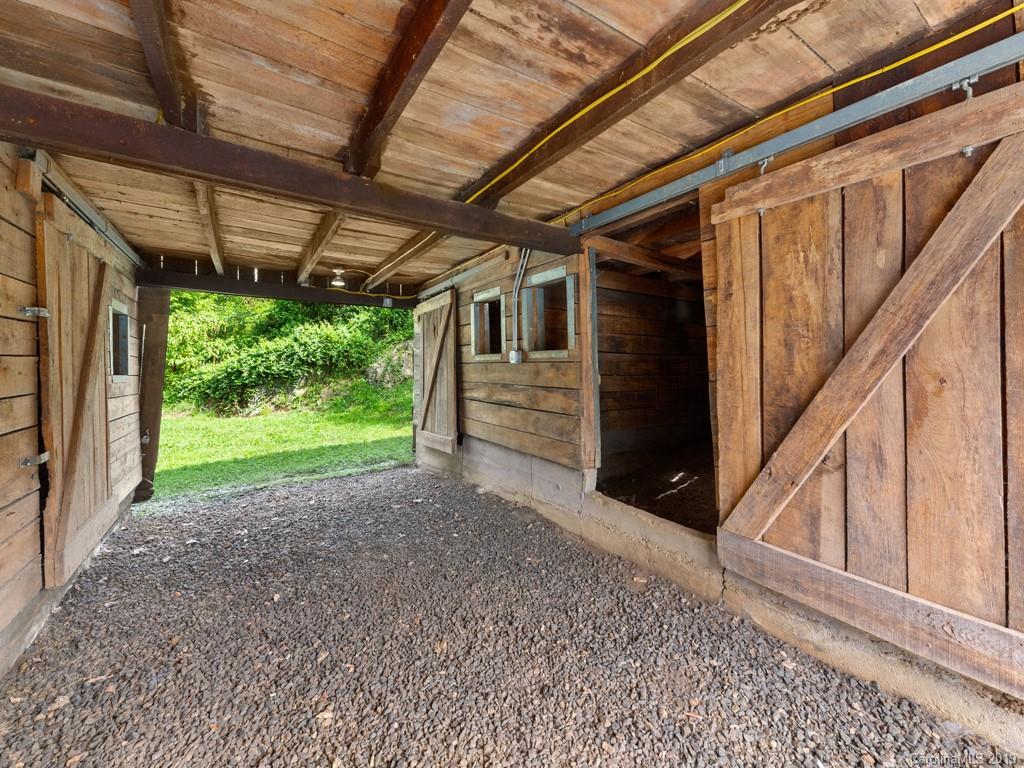 809 Max Thompson Road Canton, NC 28716 - Photo 22 of 48