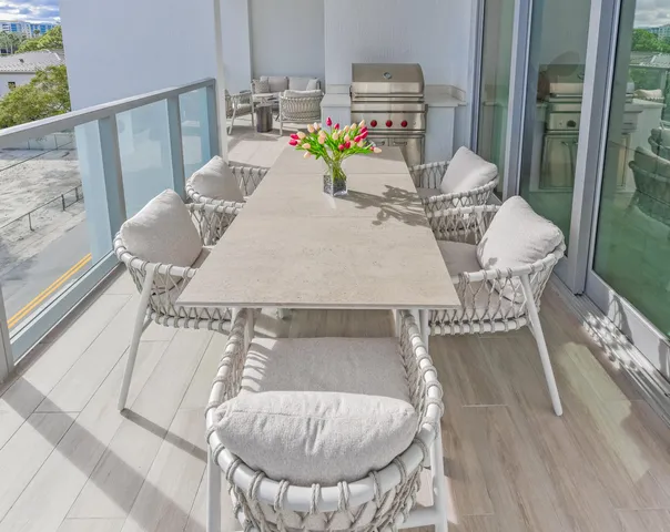 $25,000 | 485 East Royal Palm Road, Unit 403, Boca Raton, FL 33432