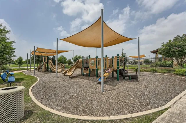 a view of a house with a entertaining space