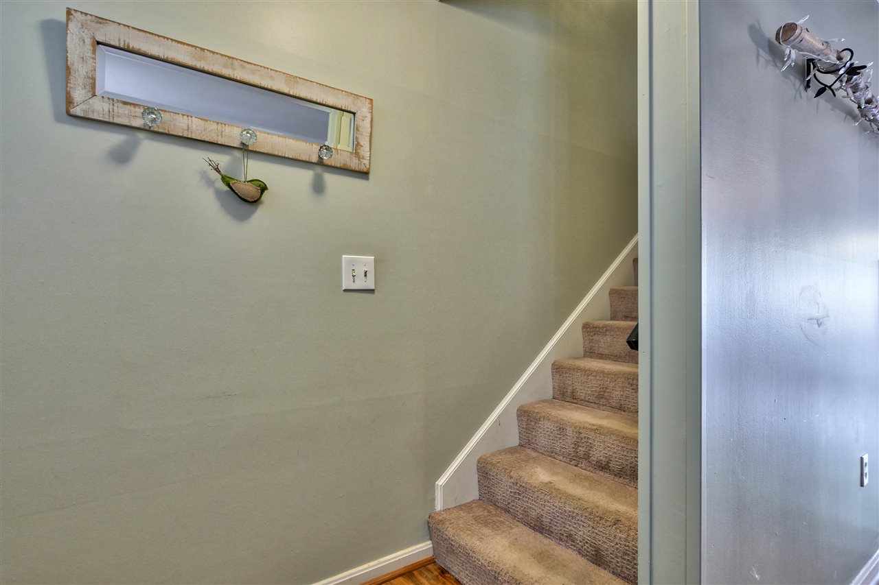 1025 South Mammoth Road, Unit 3 Manchester, NH 03109 - Photo 10 of 29