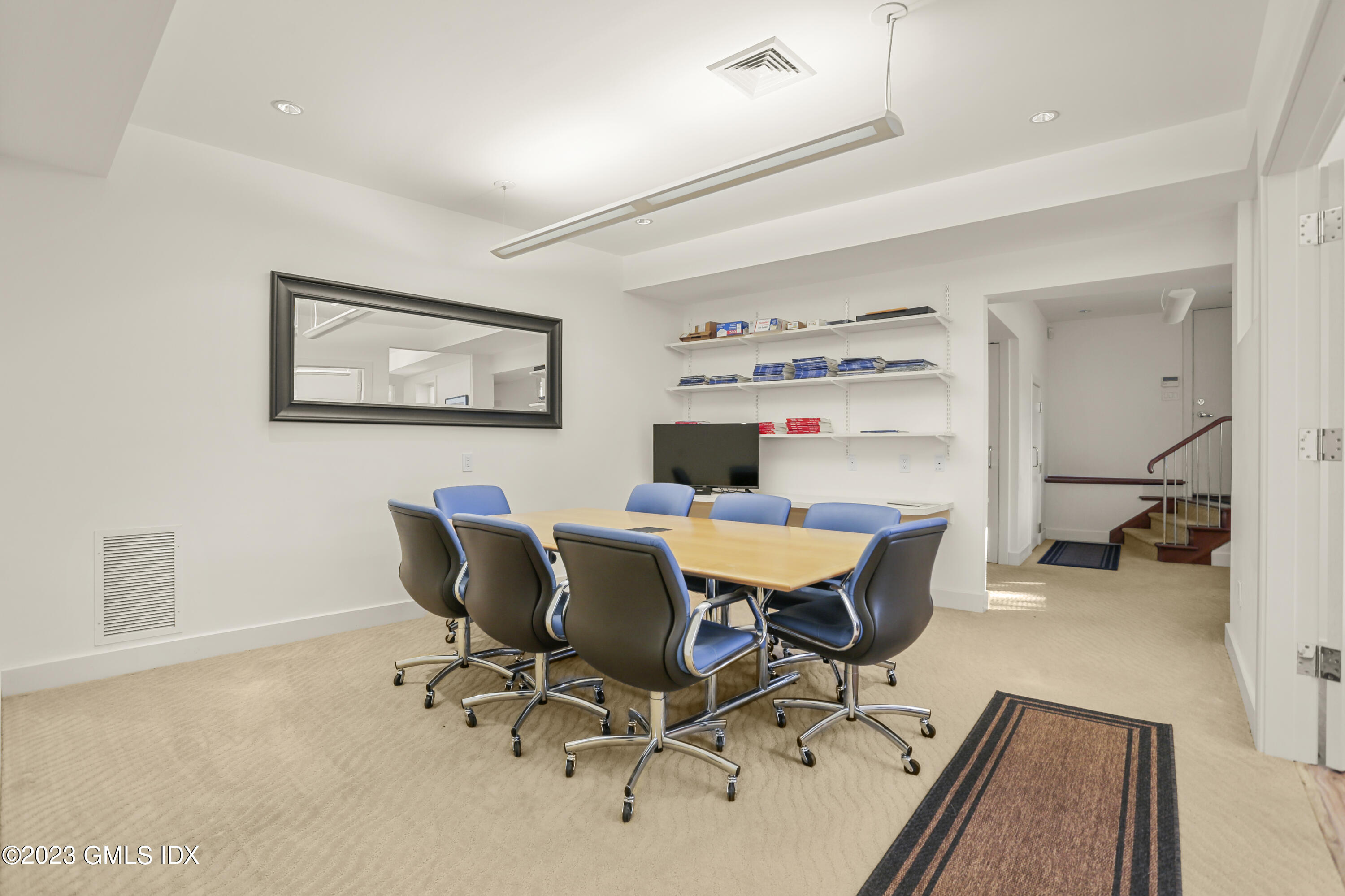 245 Long Close Road Stamford, CT 06902 - Photo 44 of 53 a view of a dining room with furniture