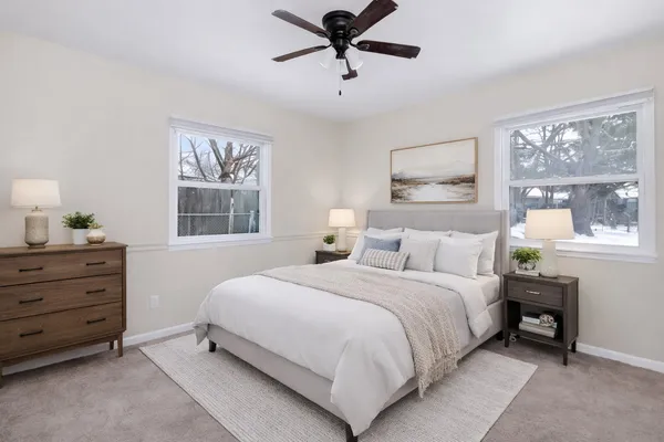 $279,900 | 86 Circle Drive East, Montgomery, IL 60538