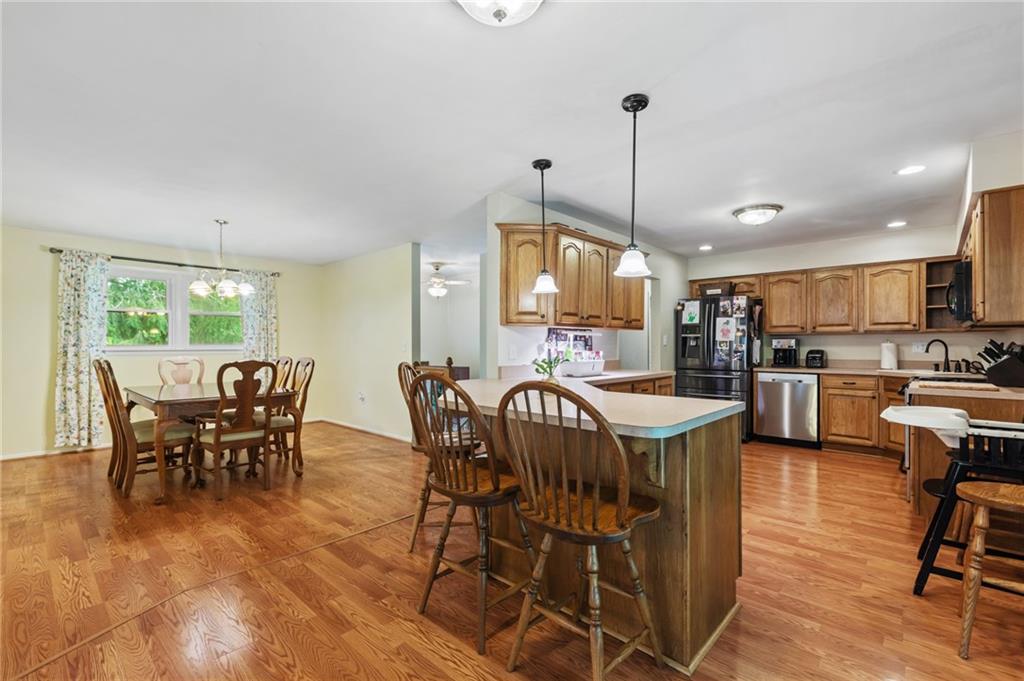 702 Pleasant Valley Road Washington, PA 15301 - Photo 5 of 25 Gallery Image 5