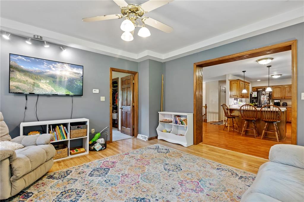 702 Pleasant Valley Road Washington, PA 15301 - Photo 8 of 25 Gallery Image 8