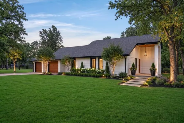 $399,900 | 172 Colonial Drive, Mabank, TX 75156