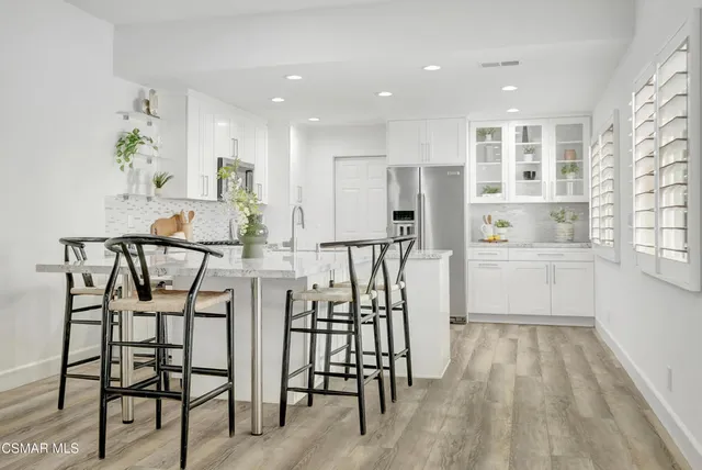 $1,092,000 | 2679 Lakewood Place, Westlake Village, CA 91361