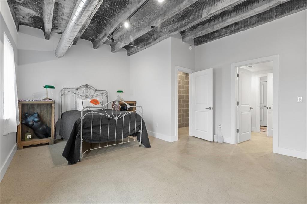 5229 Duncan Street Pittsburgh, PA 15201 - Photo 7 of 16 a room with furniture and a ceiling fan