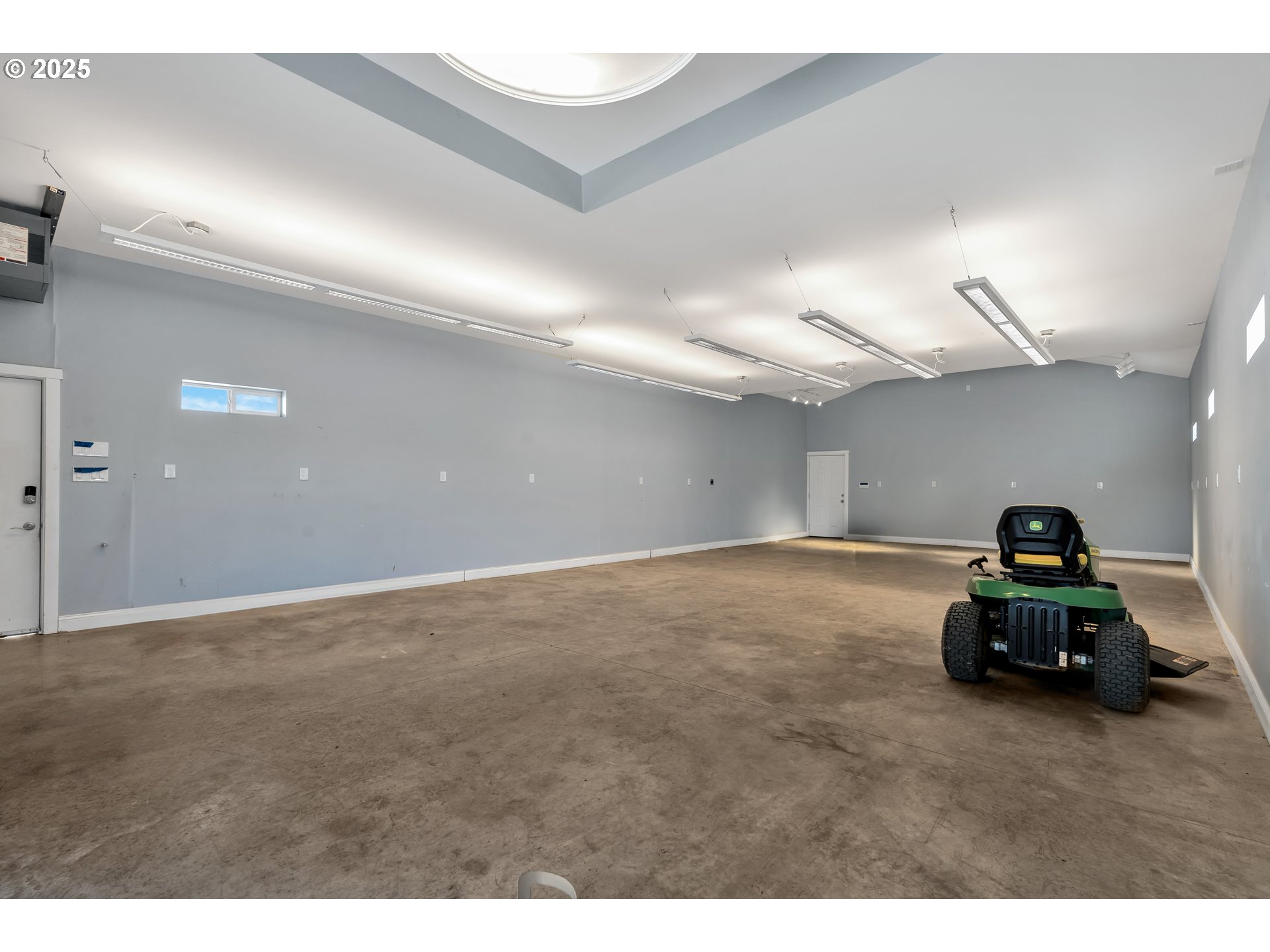 6560 Southwest Rood Bridge Road Hillsboro, OR 97123 - Photo 45 of 45 Gallery Image 45