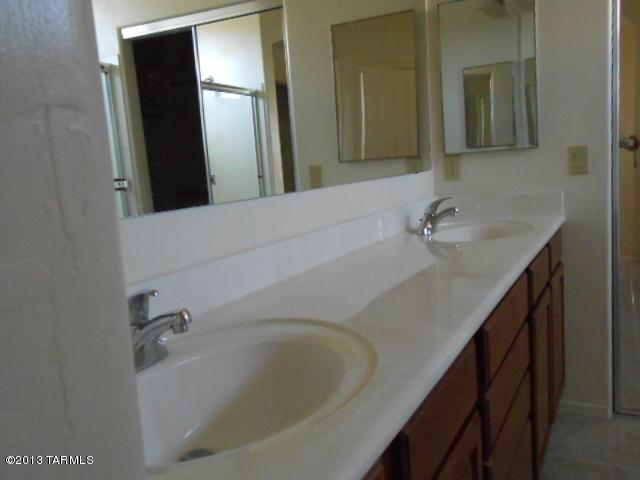 7162 West Oracle Ridge Trail Tucson, AZ 85743 - Photo 19 of 31 Gallery Image 19