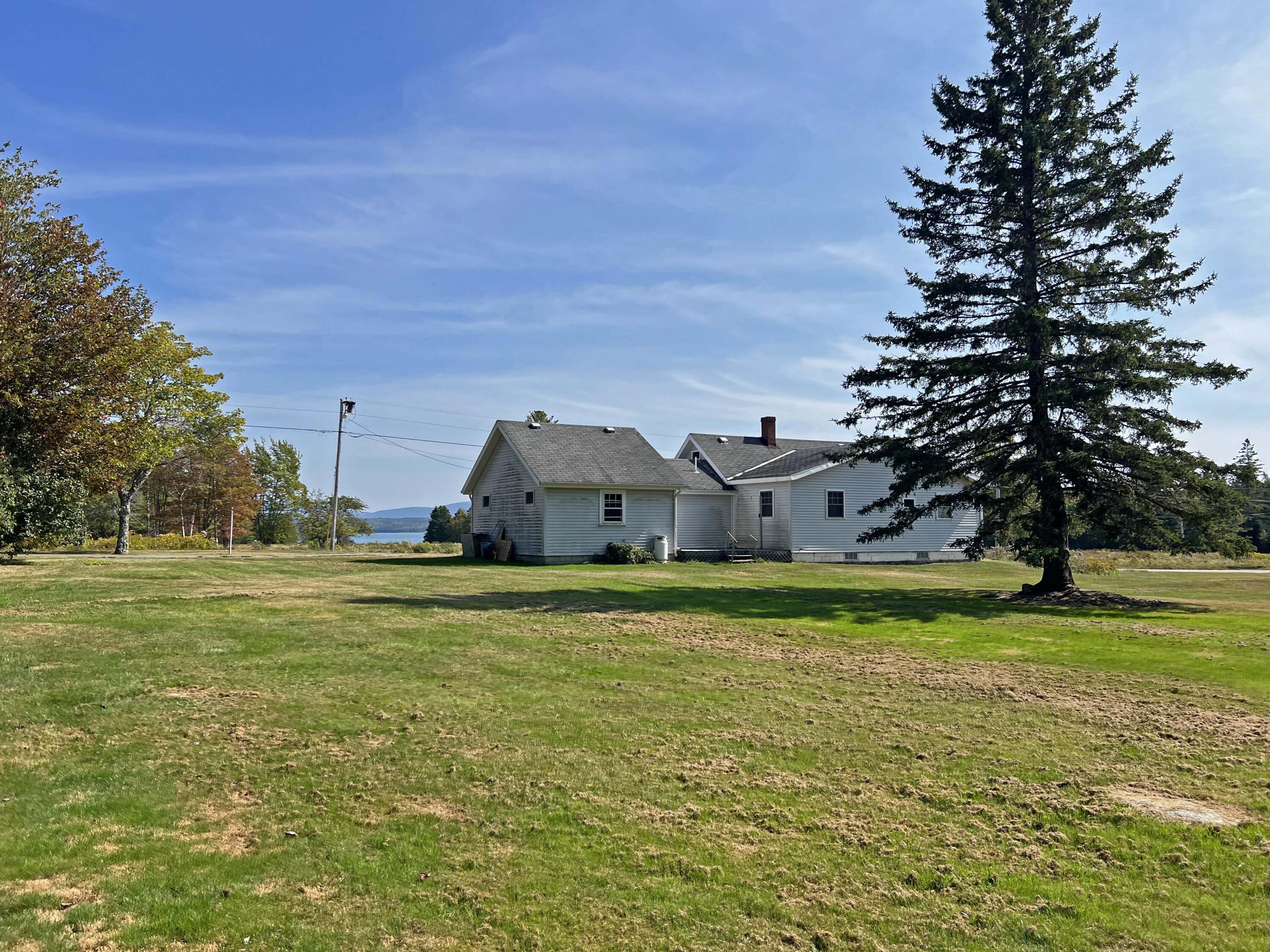 485 Oak Point Road Trenton, ME 04605 - Photo 8 of 22 1h