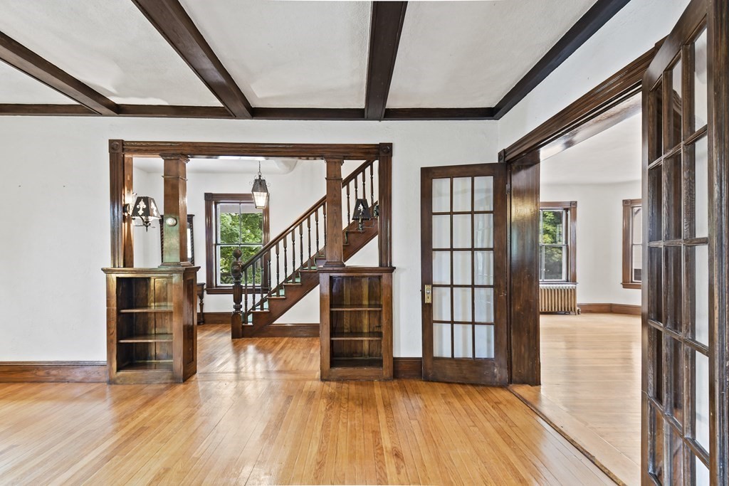 22 Clinton Street Woburn, MA 01801 - Photo 4 of 37 Gallery Image 4