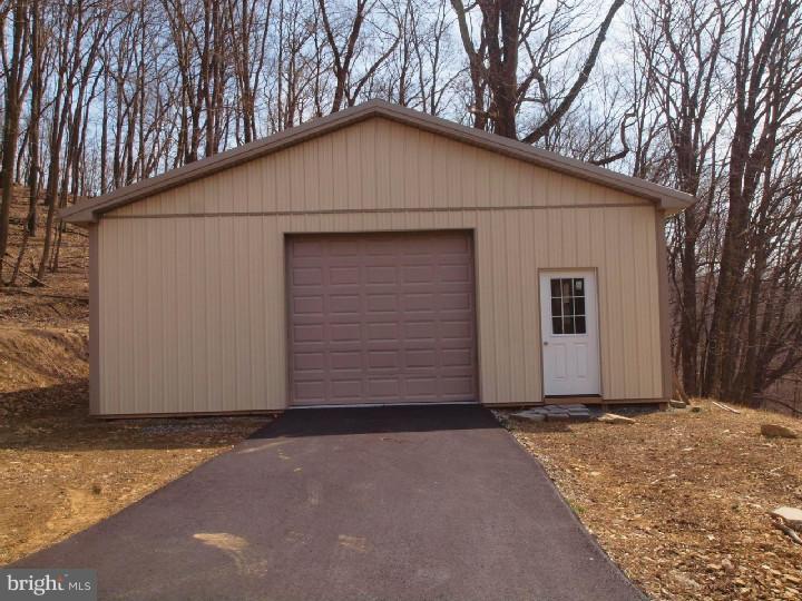 742 Forgedale Road Barto, PA 19504 - Photo 9 of 23 Garage