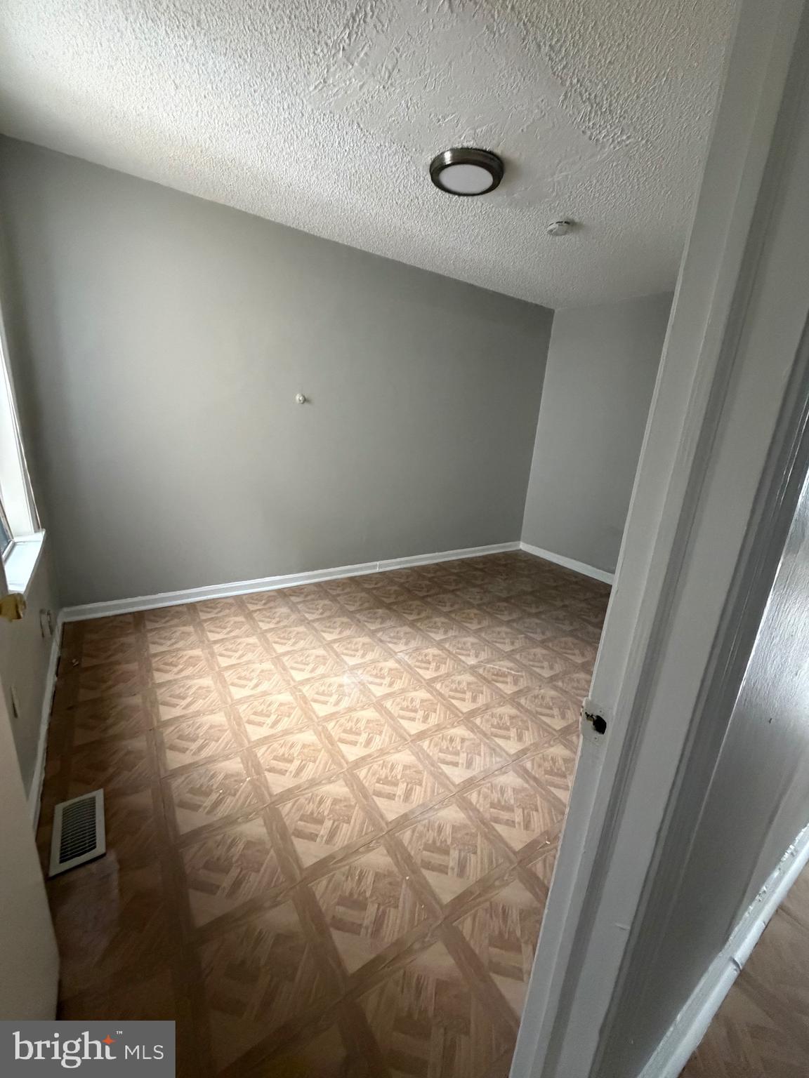 824 South 8th Street Camden, NJ 08103 - Photo 6 of 11 a view of room