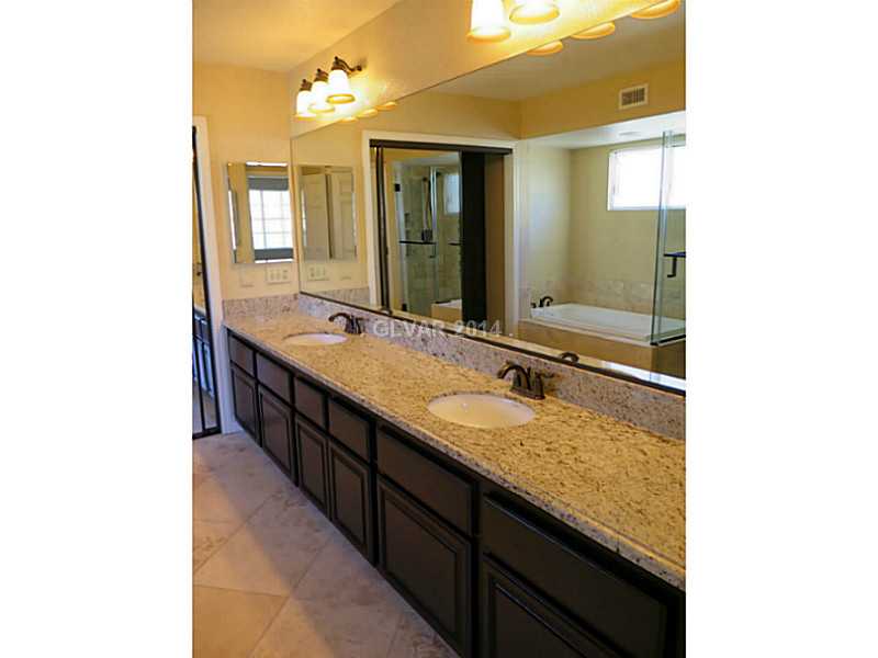 388 Rushing Creek Court Henderson, NV 89014 - Photo 14 of 35 Master Bath/Spa.