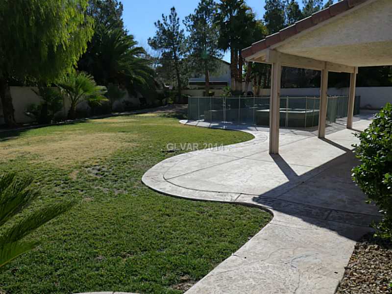 388 Rushing Creek Court Henderson, NV 89014 - Photo 30 of 35 Yard/Garden.