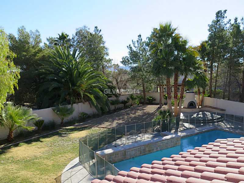 388 Rushing Creek Court Henderson, NV 89014 - Photo 35 of 35 Yard/Garden.