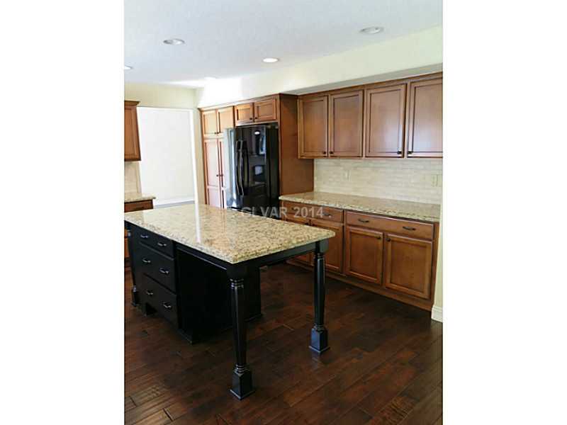 388 Rushing Creek Court Henderson, NV 89014 - Photo 4 of 35 Kitchen.
