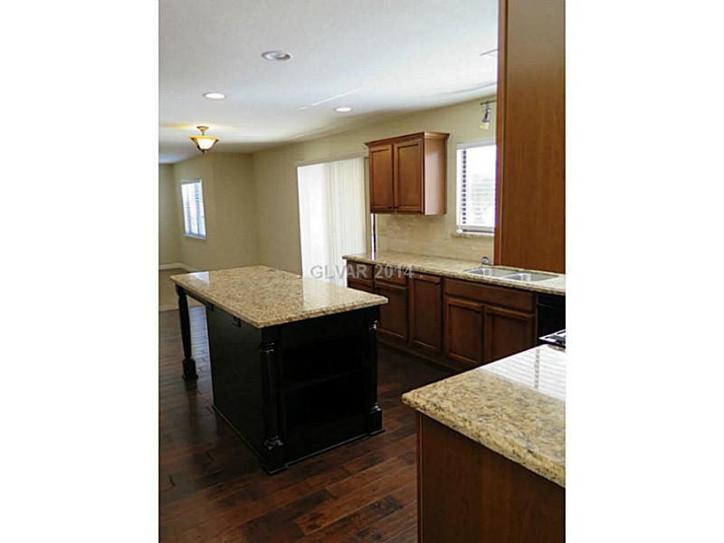 388 Rushing Creek Court Henderson, NV 89014 - Photo 5 of 35 Kitchen.