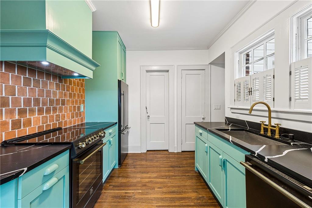 197 Bolling Road Northeast Atlanta, GA 30305 - Photo 14 of 42 Gallery Image 14
