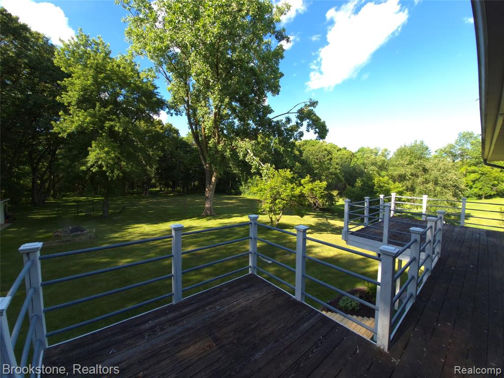 4890 Whipple Lake Road Clarkston, MI 48348 - Photo 7 of 40