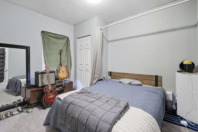 $290,000 | 440 West Main Street, Barrington, IL 60010