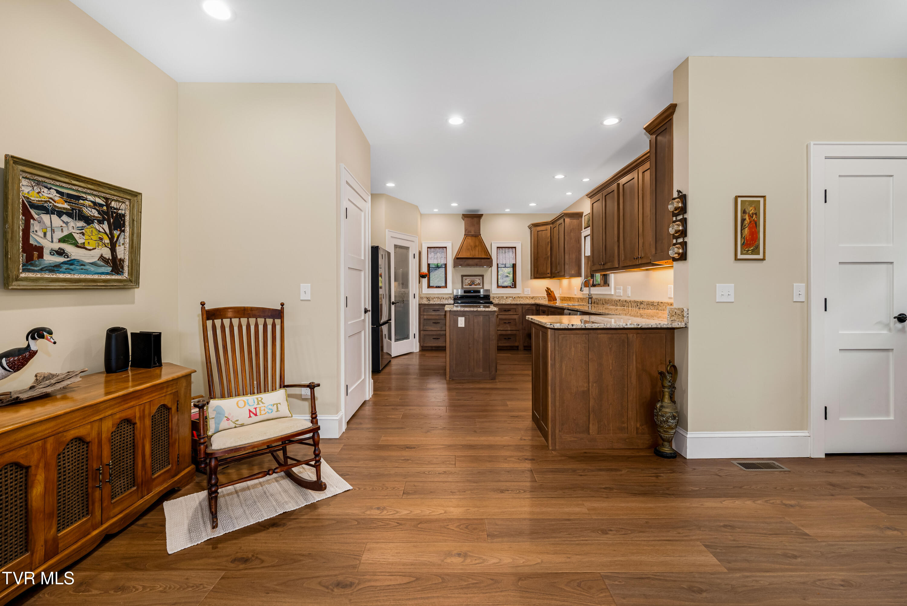 175 Lakeside Drive Butler, TN 37640 - Photo 15 of 102 175 Lakeside Dr (86 of 117)