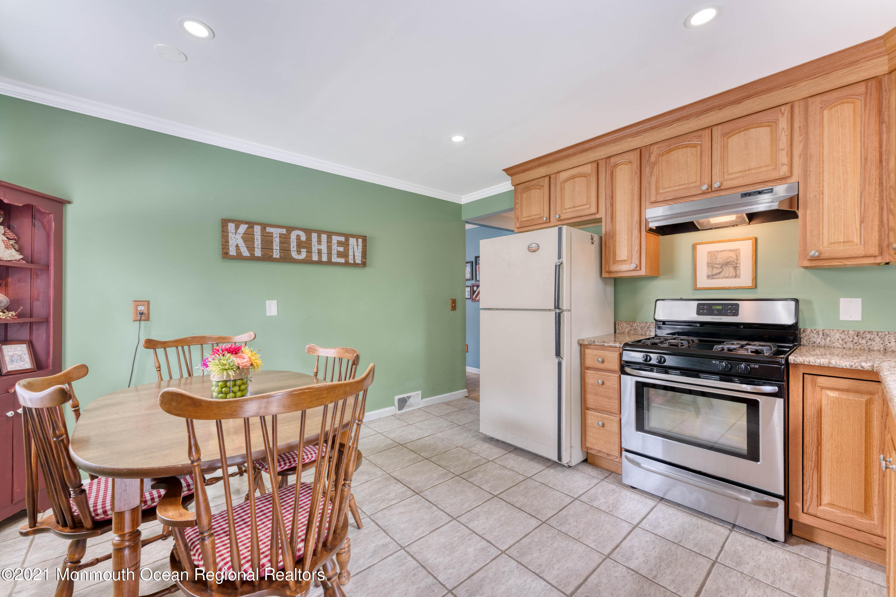 209 Wilson Road Neptune Township, NJ 07753 - Photo 14 of 24 RLS-14
