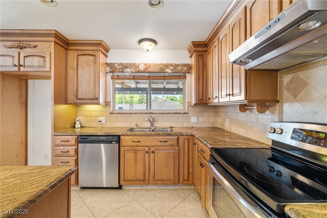 3090 Westwind Road Las Vegas, NV 89146 - Photo 11 of 49