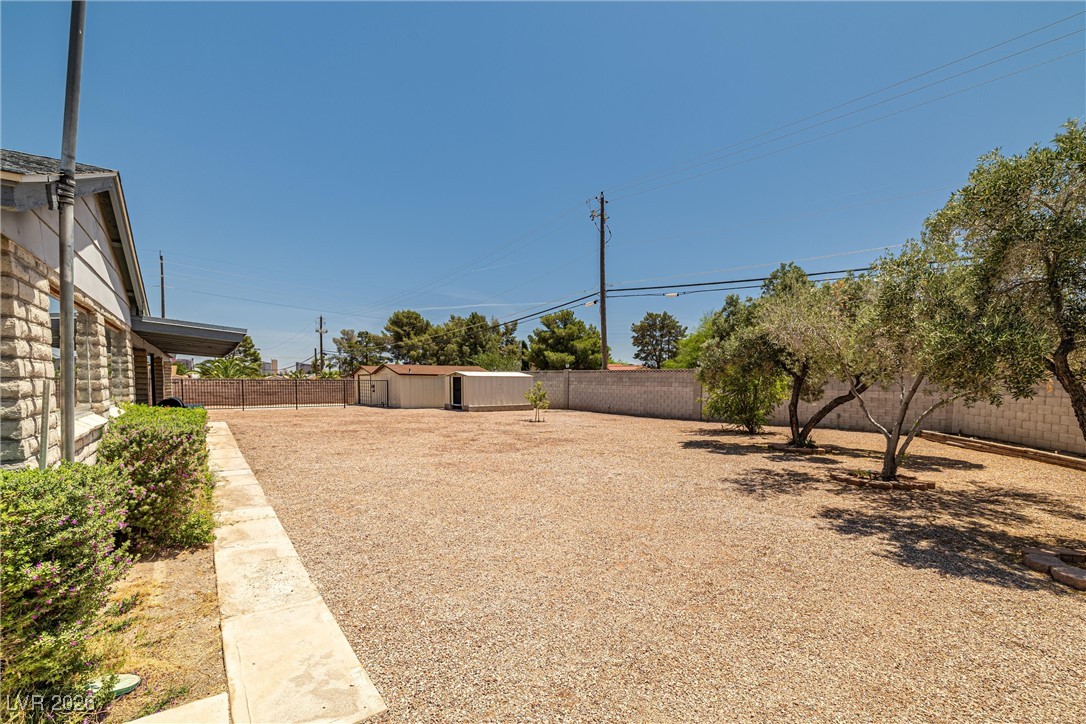 3090 Westwind Road Las Vegas, NV 89146 - Photo 40 of 49