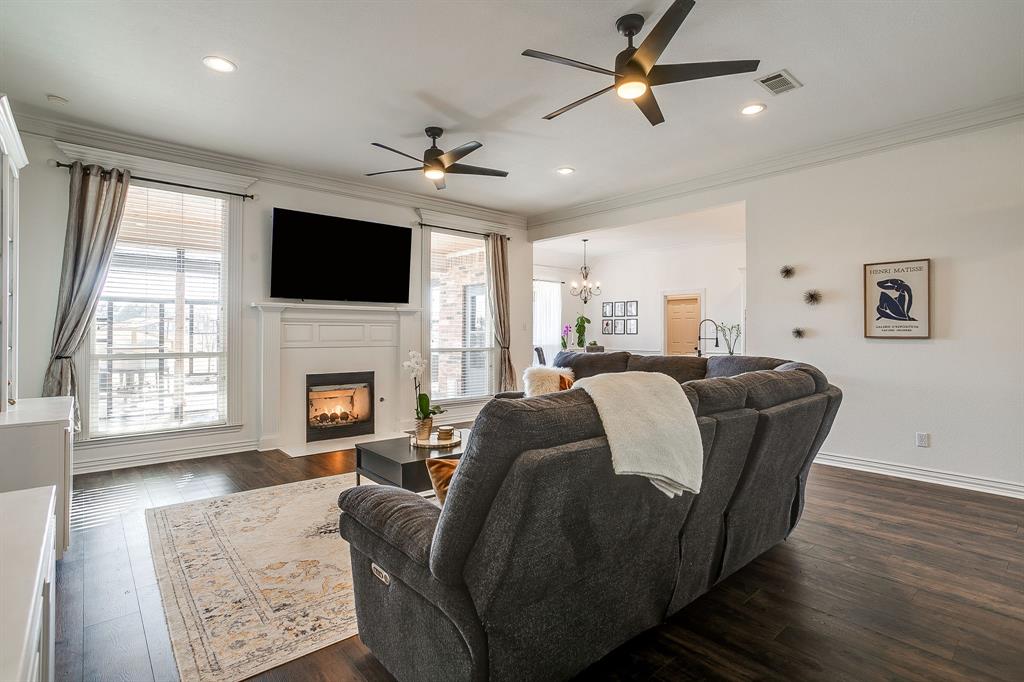 1008 Dapple Gray Road Crowley, TX 76036 - Photo 11 of 40