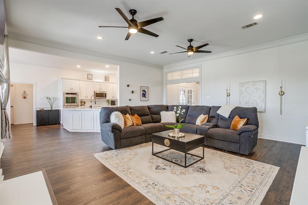 1008 Dapple Gray Road Crowley, TX 76036 - Photo 13 of 40