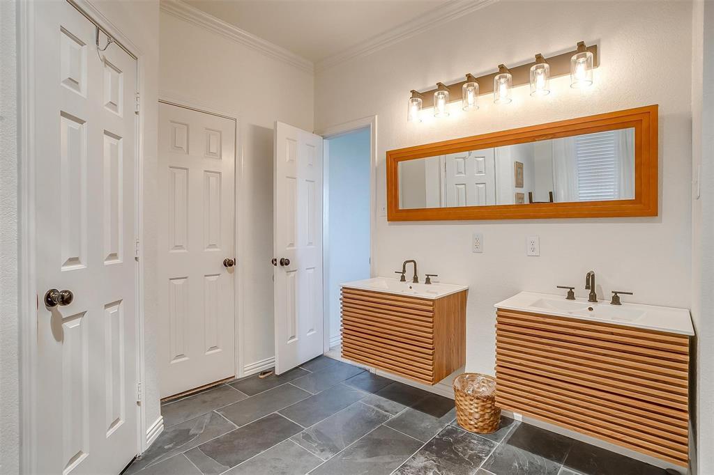 1008 Dapple Gray Road Crowley, TX 76036 - Photo 23 of 40