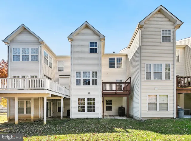 $589,000 | 9956 Fragrant Lilies Way, Laurel, MD 20723