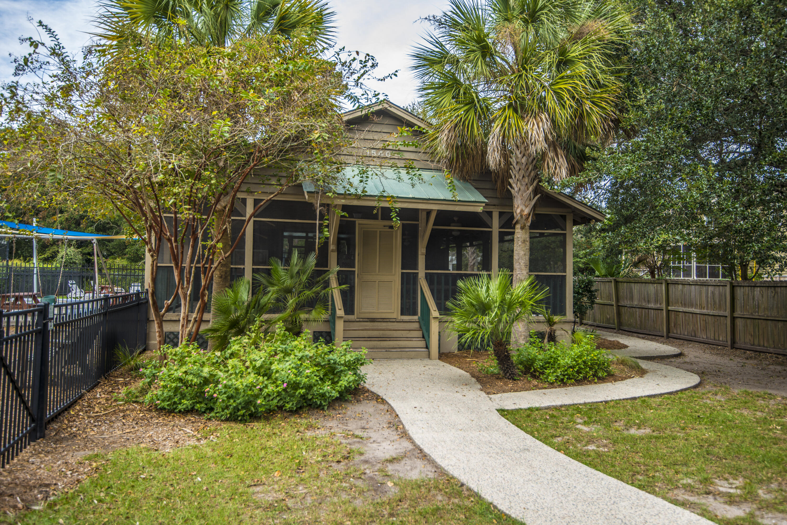 1423 Oak Landing Road Mount Pleasant, SC 29464 - Photo 40 of 41 _DSC2640