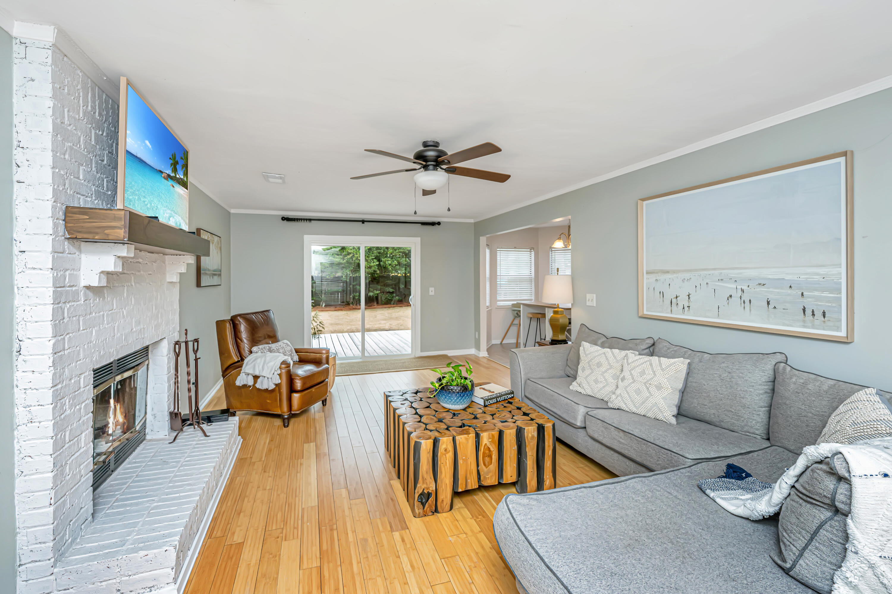 1423 Oak Landing Road Mount Pleasant, SC 29464 - Photo 4 of 41 1423OaklandingRd015