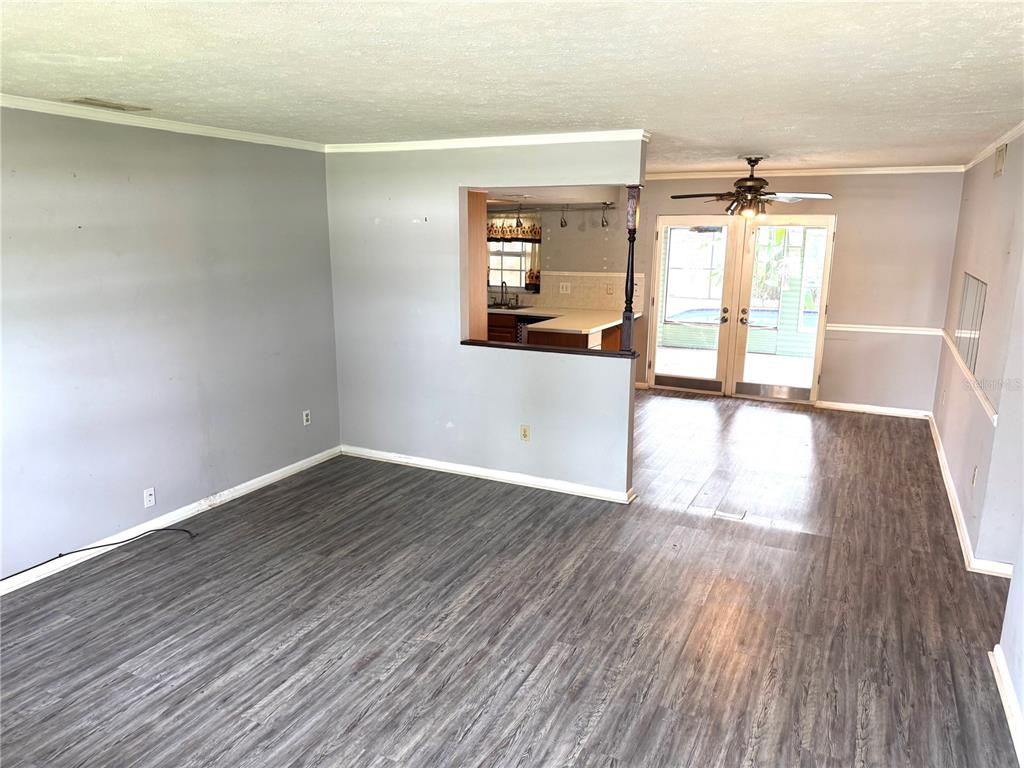 1312 North Taylor Road Brandon, FL 33510 - Photo 2 of 34 Gallery Image 2