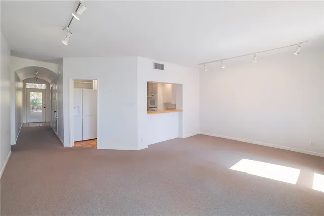 $425,000 | 1707 Spyglass Drive, Unit 57, Austin, TX 78746