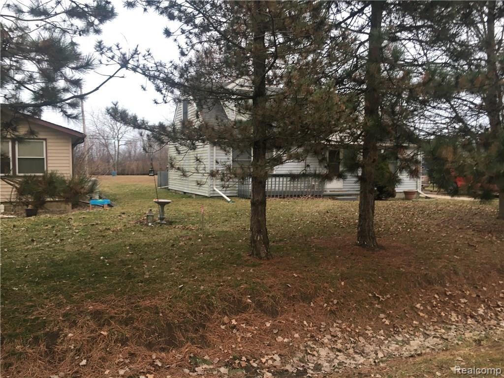 35737 Milleville Road Rockwood, MI 48173 - Photo 10 of 16