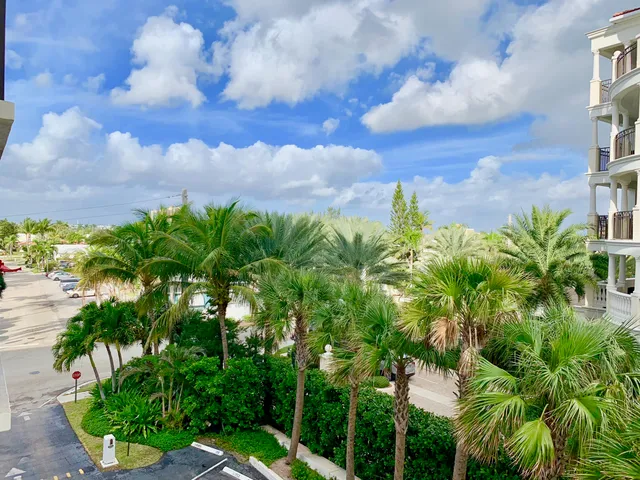 $5,000 | 145 South Ocean Avenue, Unit 304, Palm Beach Shores, FL 33404