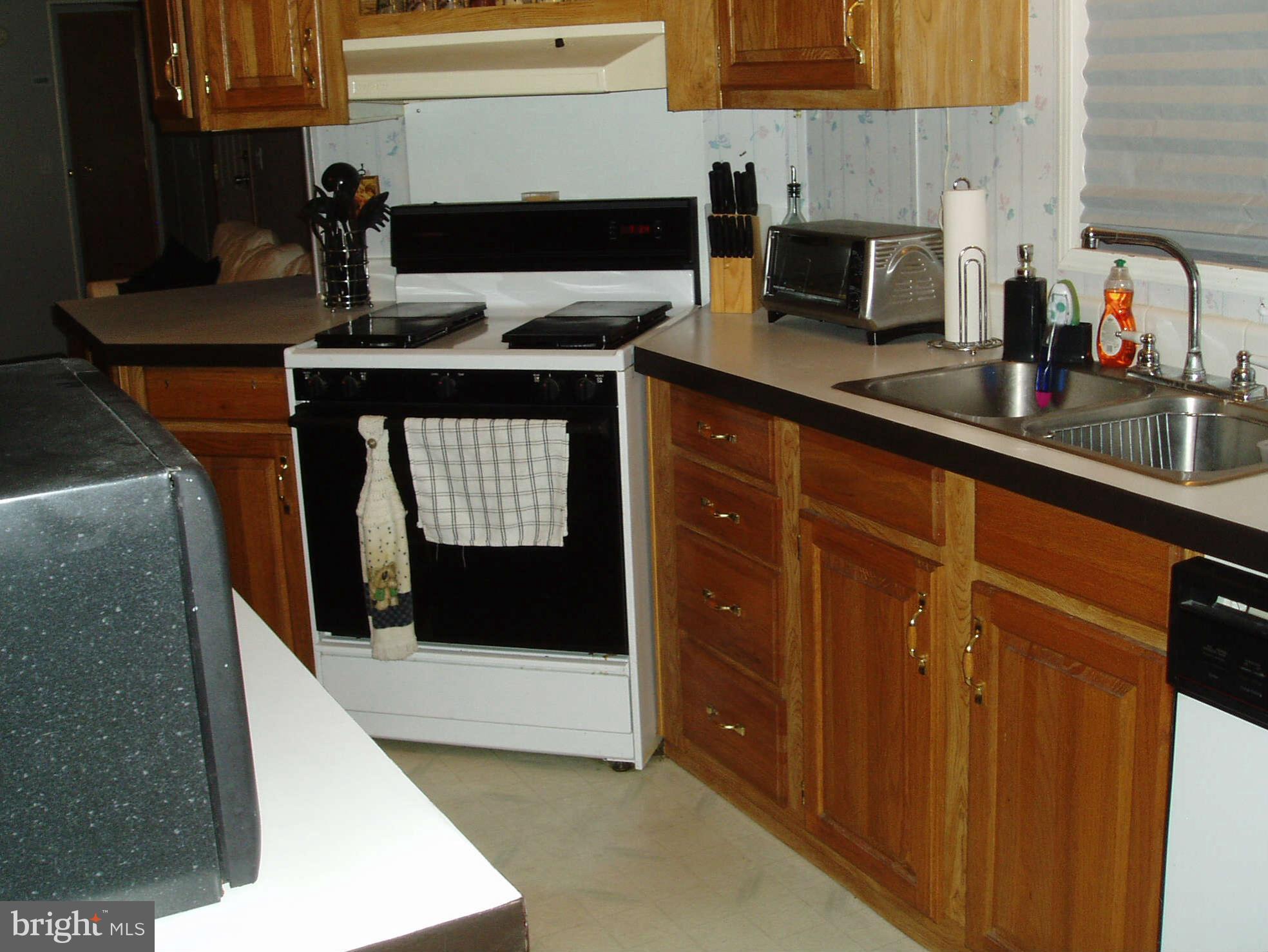 1121 Old Philadelphia Road Aberdeen, MD 21001 - Photo 7 of 12 Kitchen